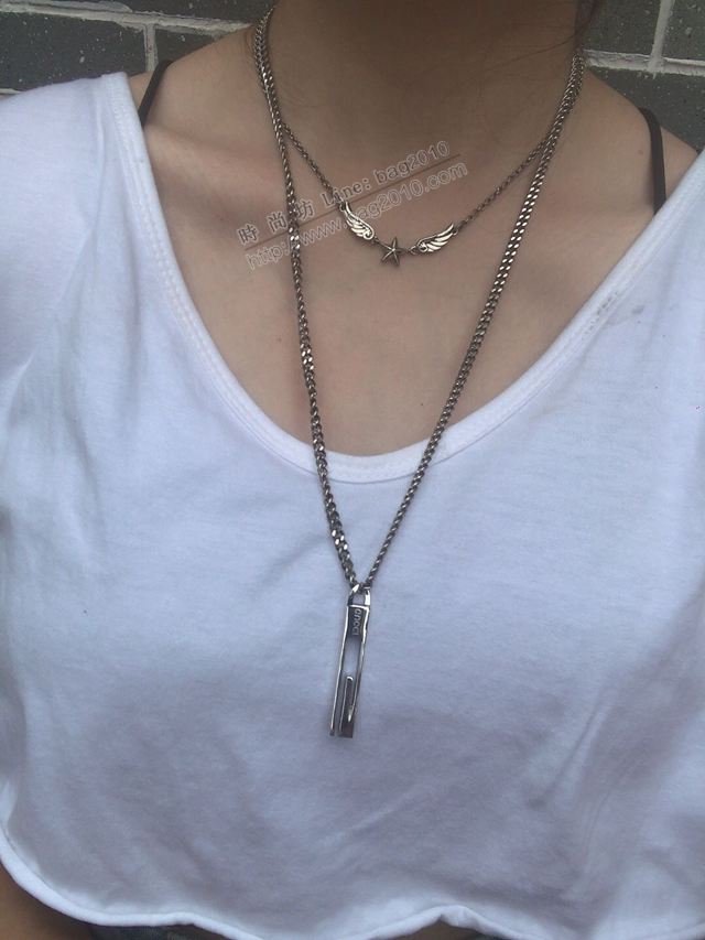 GUCCi飾品 古馳G字豎版長條吊墜項鏈 Gucci新款泰銀吊墜 男女同款  zgbq1113